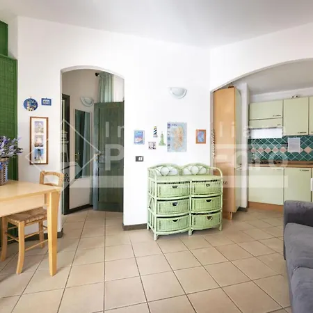 27 Baia Del Faro - Bilocale Con Veranda Esterna Attrezzata פאלאו